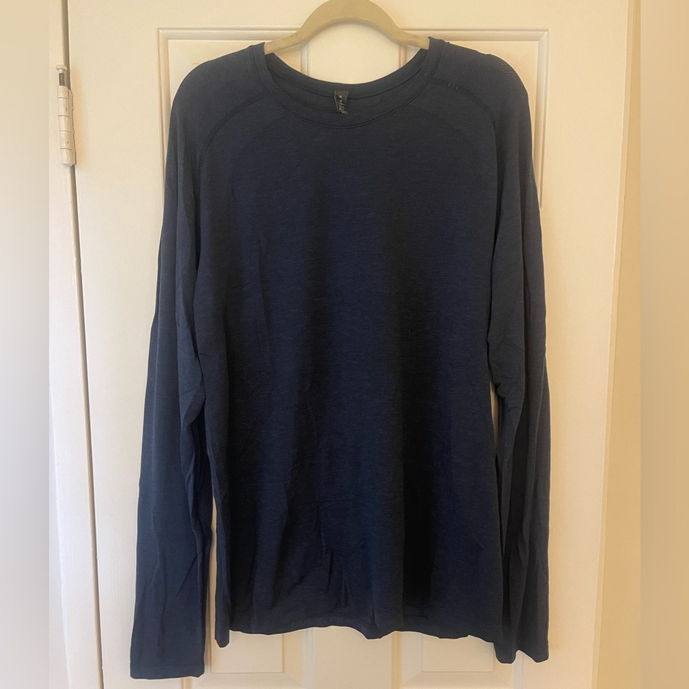 Men Lululemon Navy Longsleeve